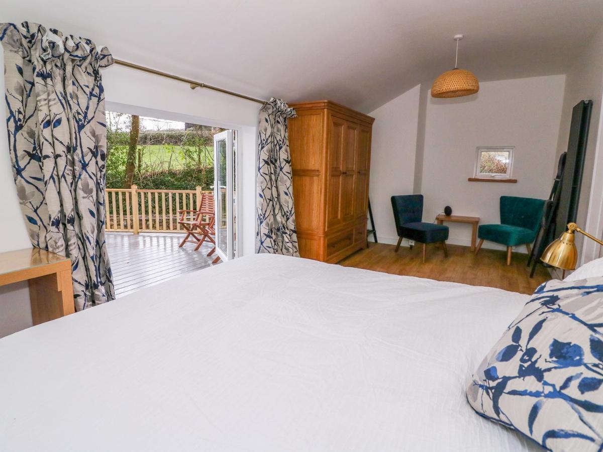Crooked Hill Cottage Амманфорд Экстерьер фото